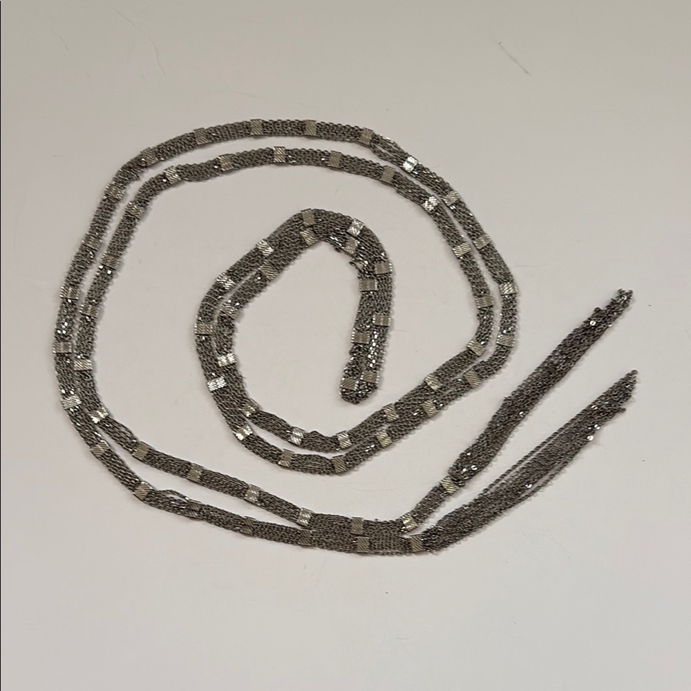 Elegant Silver Necklace